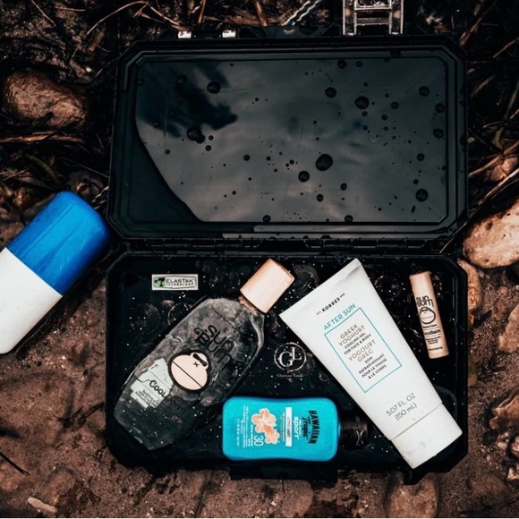 Glamour Lock Travel Case - Picture 2 of 6